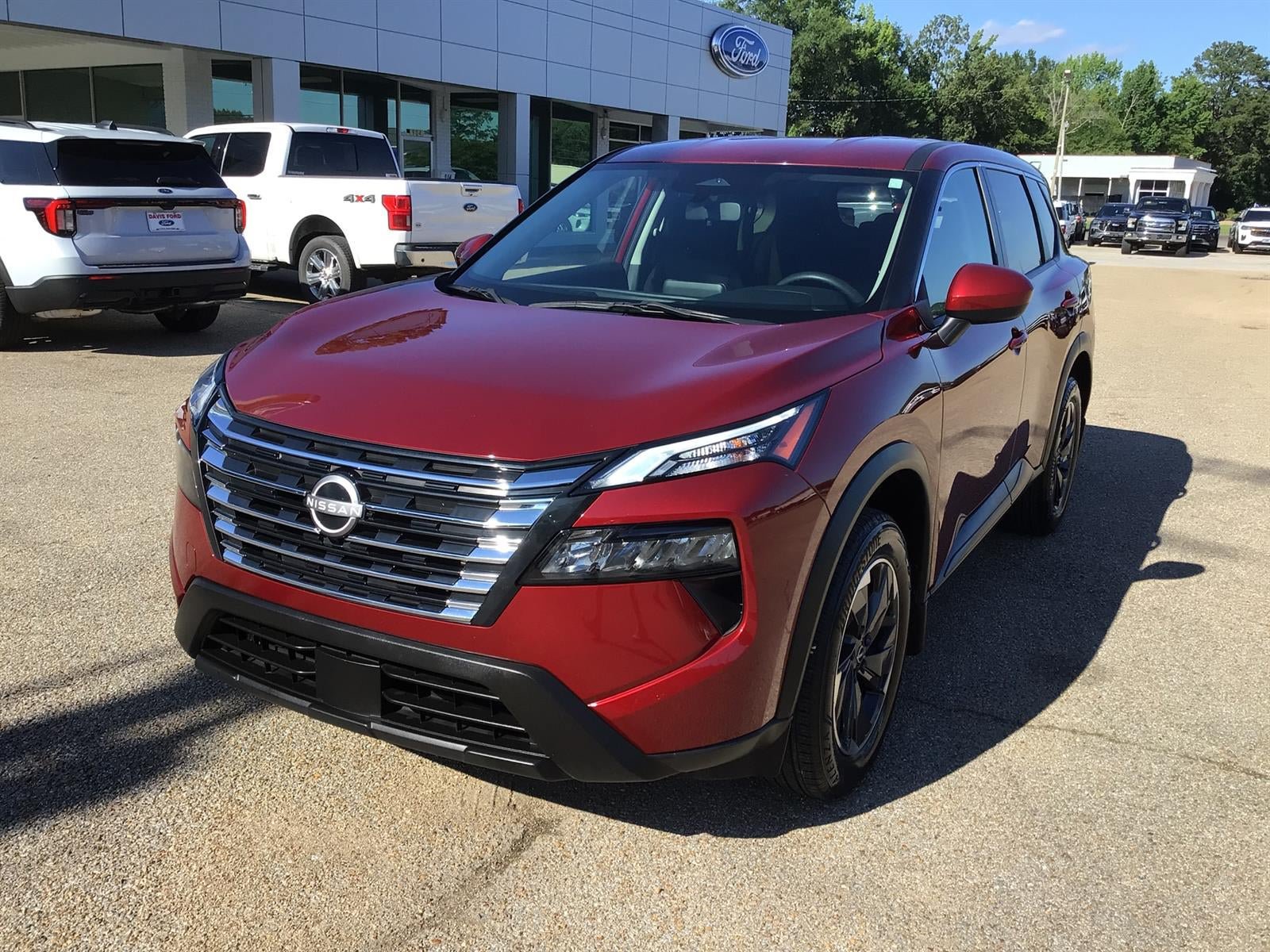 Used 2024 Nissan Rogue SV FWD image 5