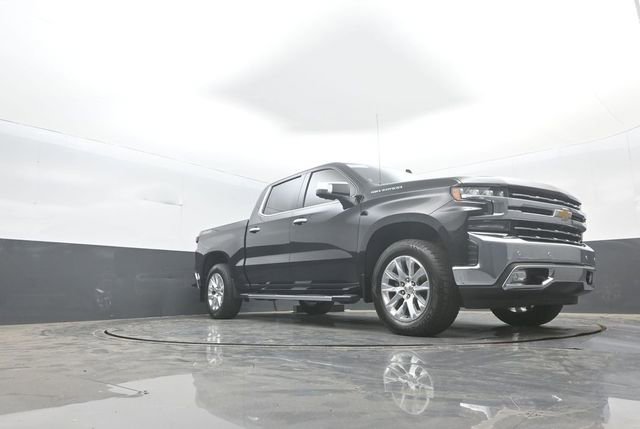 Used 2021 Chevrolet Silverado 1500 LTZ w/ Technology Package AWD/4WD image 33
