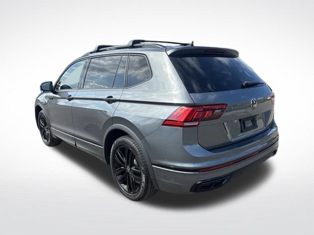 Used 2022 Volkswagen Tiguan SE R-Line AWD/4WD image 6