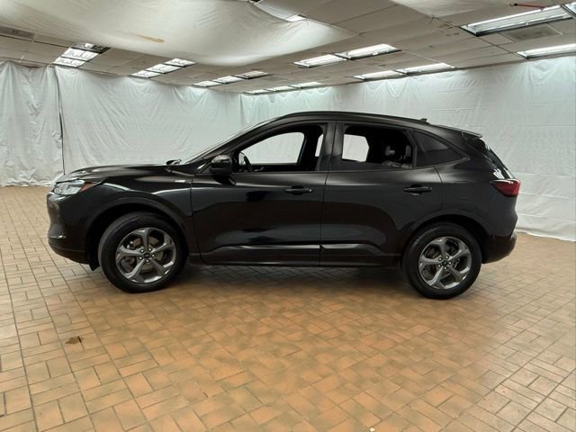 Certified 2024 Ford Escape ST-Line Select w/ Tech Pack #1 AWD/4WD image 4