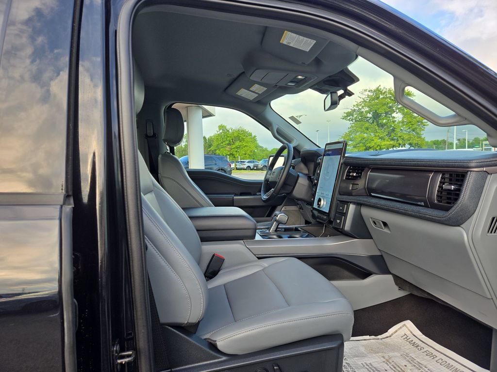 Certified 2025 Ford F150 Lightning Flash AWD/4WD image 29