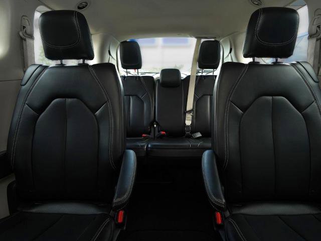 Used 2023 Chrysler Pacifica Touring-L FWD image 23