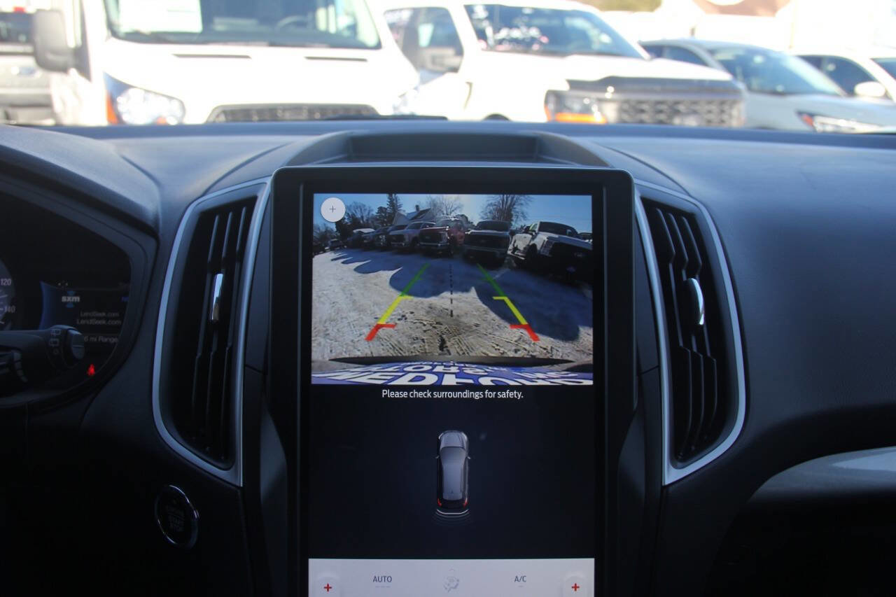 Certified 2024 Ford Edge SEL image 30