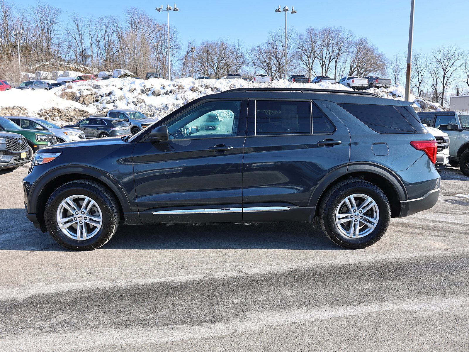 Certified 2023 Ford Explorer XLT image 6