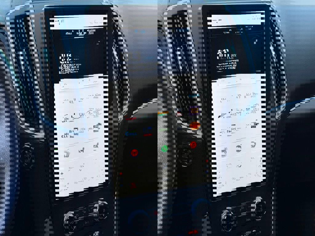 Certified 2022 Ford Edge SEL w/ Convenience Package image 23