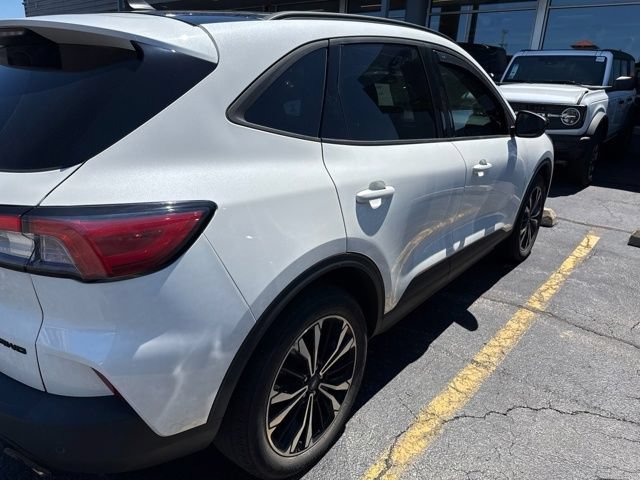 Certified 2022 Ford Escape SEL w/ SEL Stealth AWD Package image 2