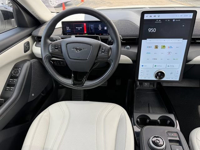 Certified 2022 Ford Mustang Mach-E Premium AWD/4WD image 9