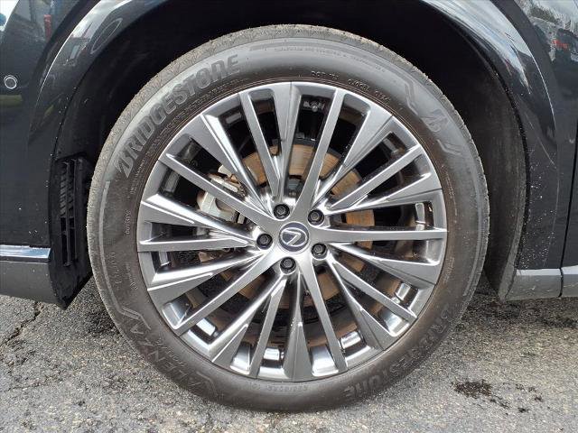 Used 2024 Lexus RX 450h AWD w/ Luxury Package image 24