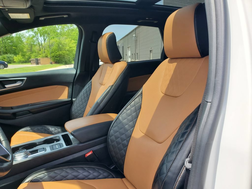 Certified 2023 Ford Edge Titanium w/ Equipment Group 301A AWD/4WD image 16