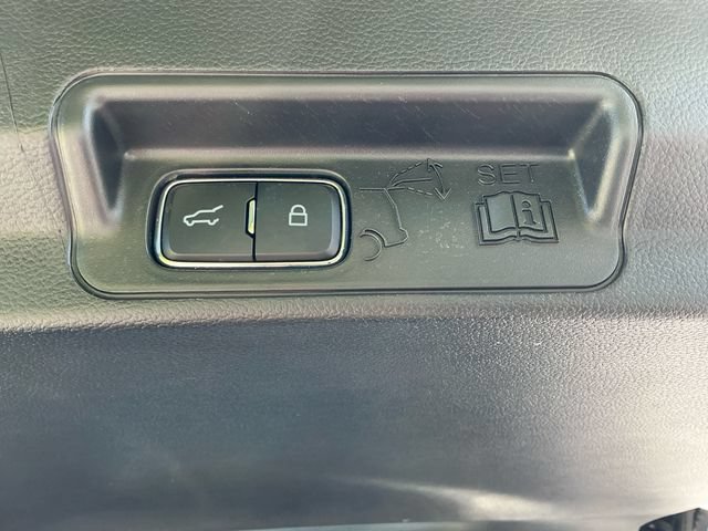 Certified 2025 Ford Explorer ST-Line AWD/4WD image 25