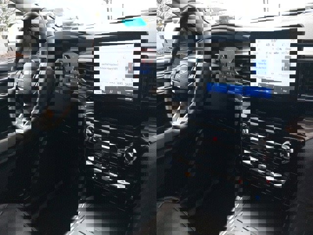 Certified 2023 Ford Explorer Limited w/ Equipment Group 301A image 27