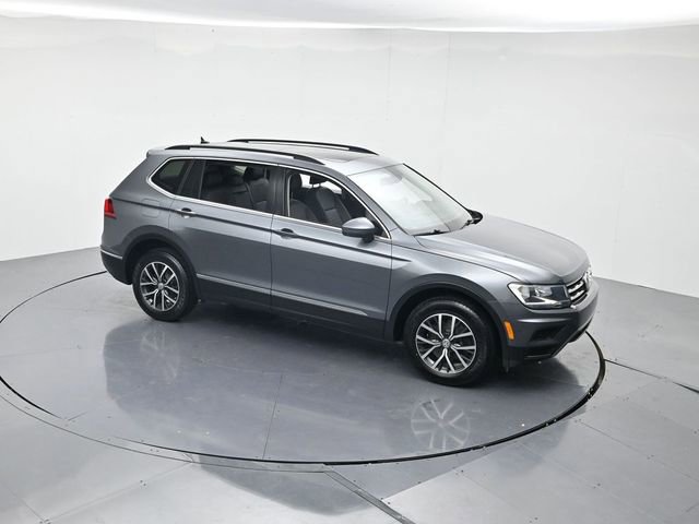 Used 2020 Volkswagen Tiguan SE w/ Panoramic Sunroof Package image 41