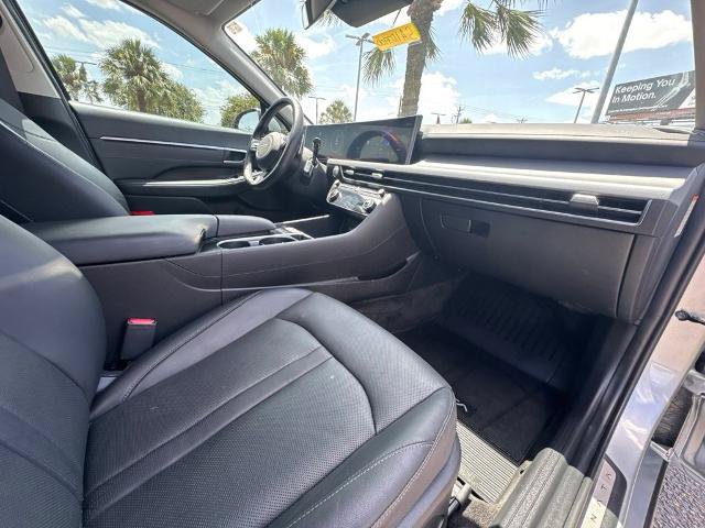 Used 2025 Hyundai Sonata Limited FWD image 23