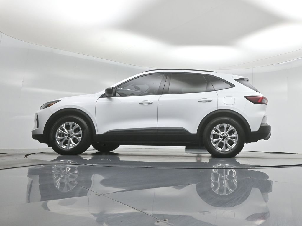 Certified 2025 Ford Escape Active w/ Tech Pack #1 FWD image 50