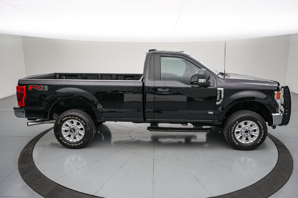 Certified 2022 Ford F350 XLT w/ XLT Value Package AWD/4WD image 3