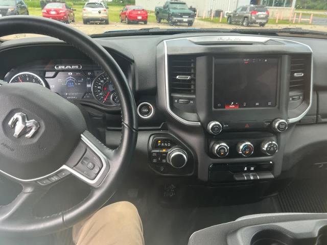 Used 2022 RAM 1500 Big Horn AWD/4WD image 10