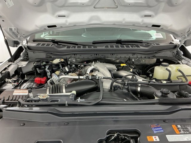 Certified 2025 Ford F350 Lariat w/ FX4 Off-Road Package image 34