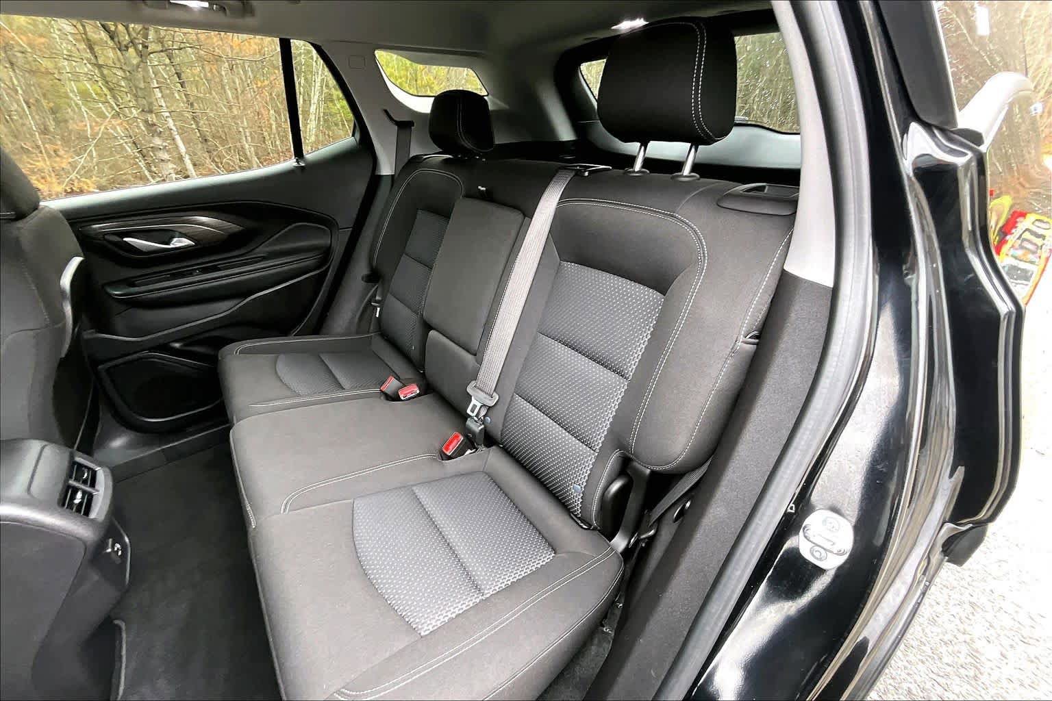 Used 2024 GMC Terrain SLE AWD/4WD image 21