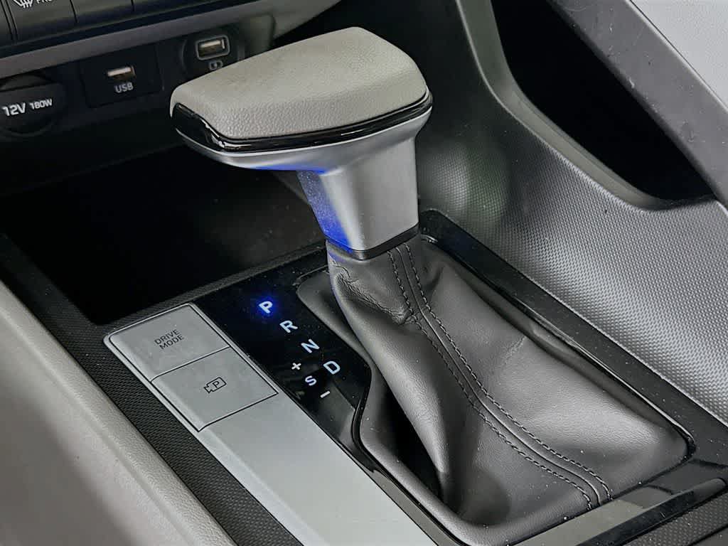 Used 2022 Hyundai Elantra SEL FWD image 17