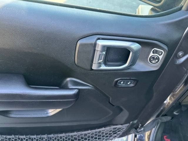 Used 2018 Jeep Wrangler Unlimited Sport S AWD/4WD image 17