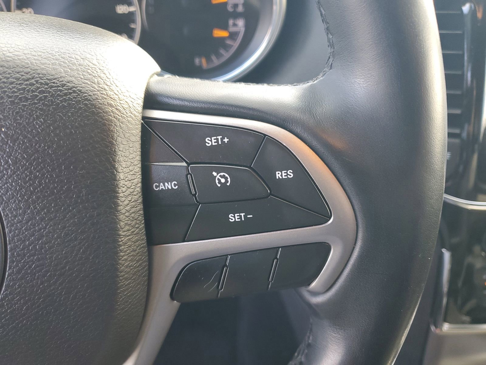 Used 2021 Jeep Grand Cherokee Laredo X image 22