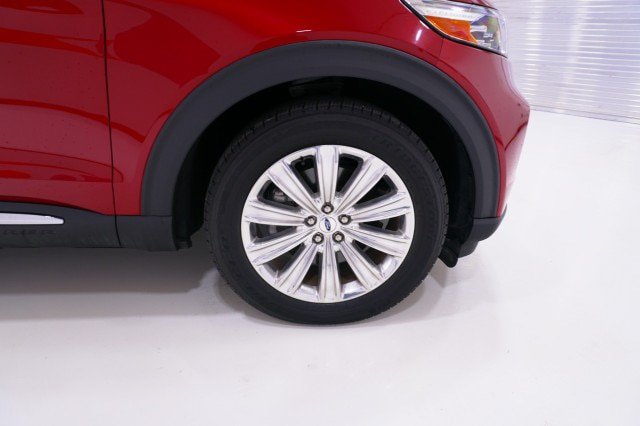 Certified 2022 Ford Explorer Limited w/ Hybrid Equipment Group 310A RWD image 4