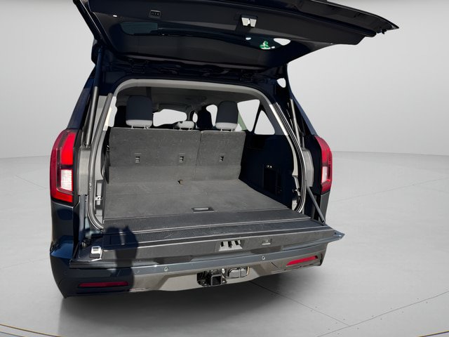 Certified 2025 Ford Expedition Max Active AWD/4WD image 12