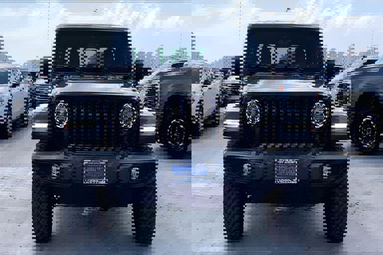 Used 2021 Jeep Gladiator Sport image 7