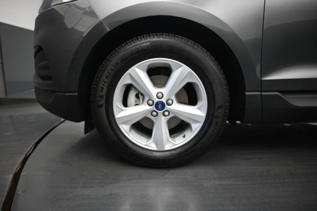 Certified 2019 Ford Edge SE FWD image 24