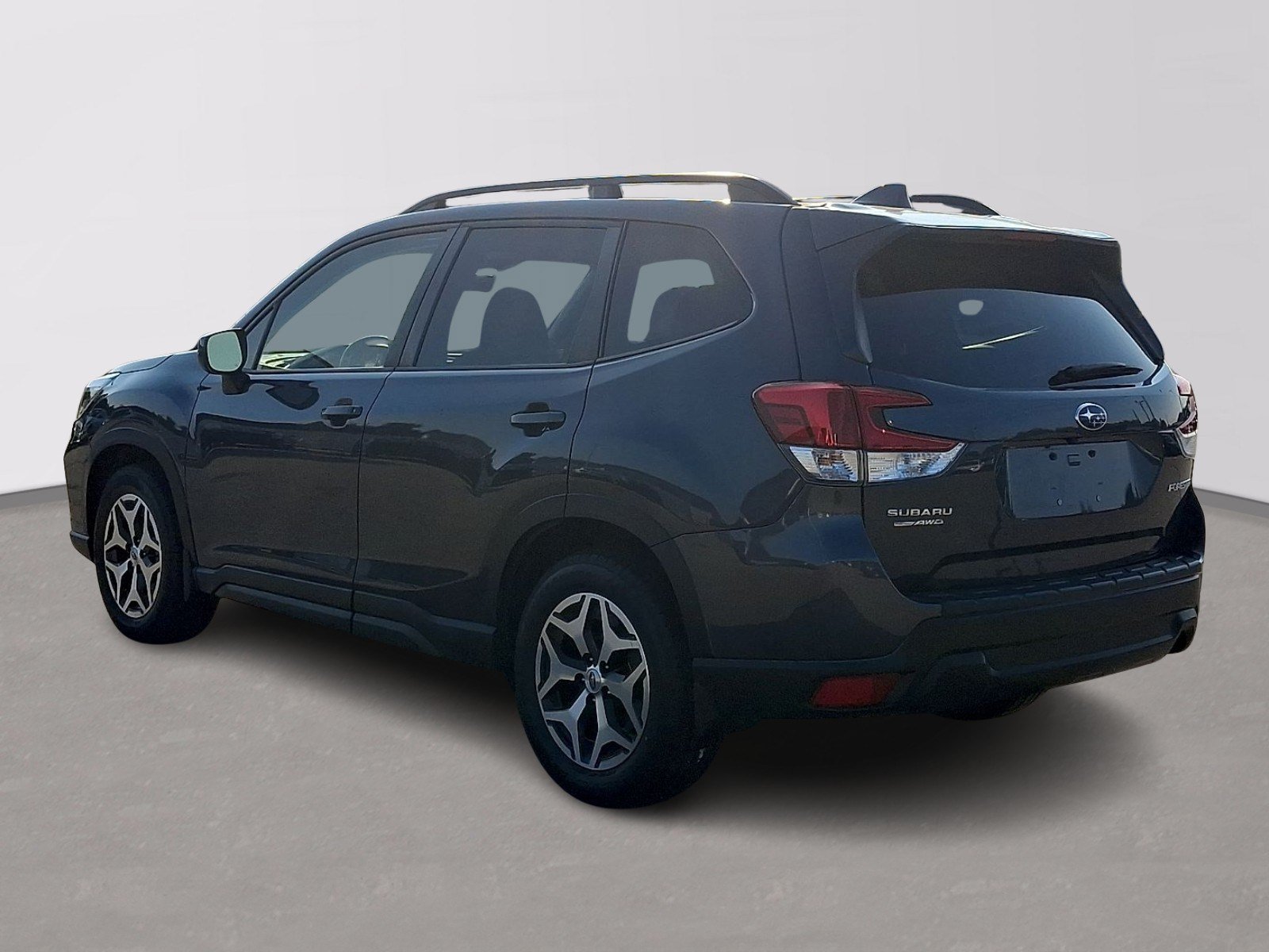 Used 2021 Subaru Forester Premium AWD/4WD image 4