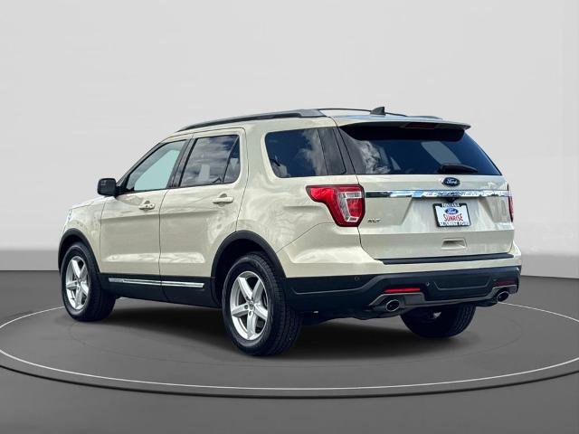 Certified 2018 Ford Explorer XLT FWD image 7
