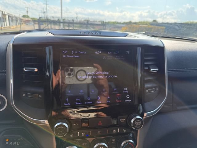 Used 2021 RAM 1500 Laramie AWD/4WD image 10