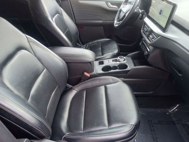 Certified 2024 Ford Escape Platinum AWD/4WD image 20