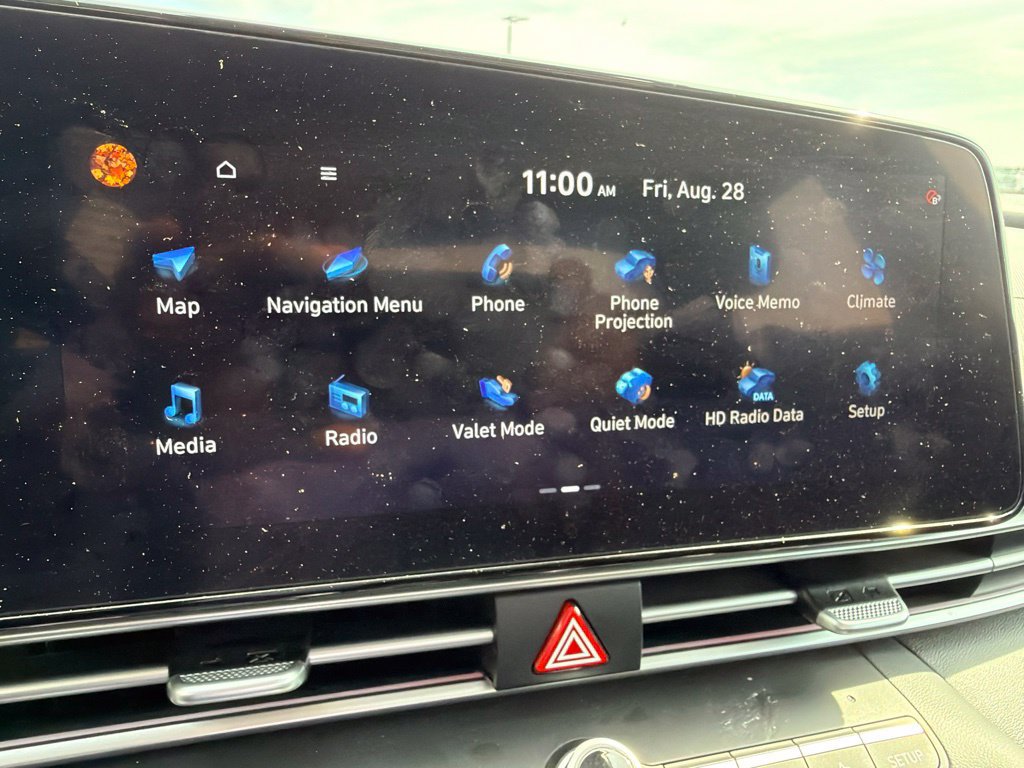 Used 2025 Hyundai Elantra SEL FWD image 31
