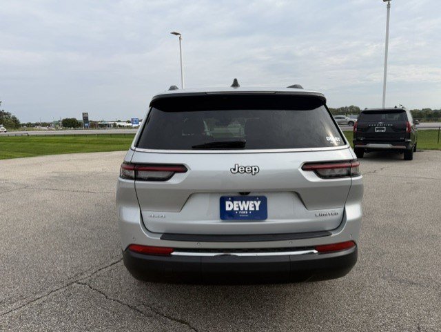Used 2025 Jeep Grand Cherokee L Limited AWD/4WD image 8