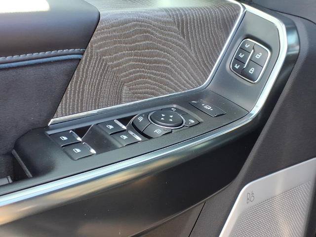 Certified 2025 Ford F250 Platinum AWD/4WD image 15