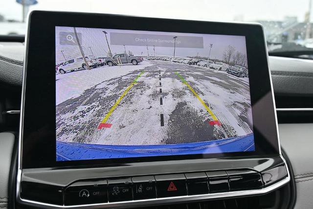 Used 2022 Jeep Compass Limited image 34