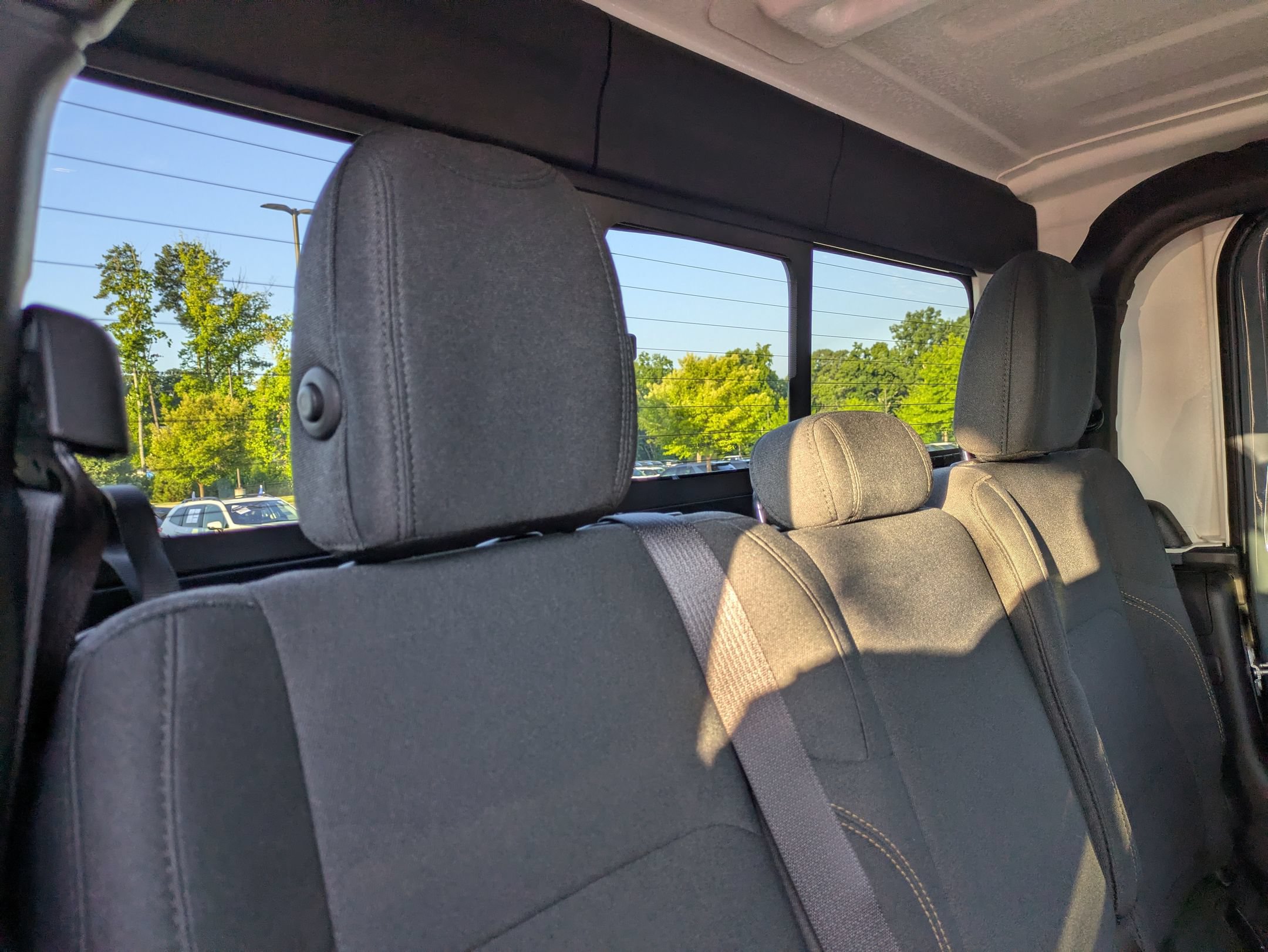Used 2025 Jeep Gladiator Sport AWD/4WD image 36