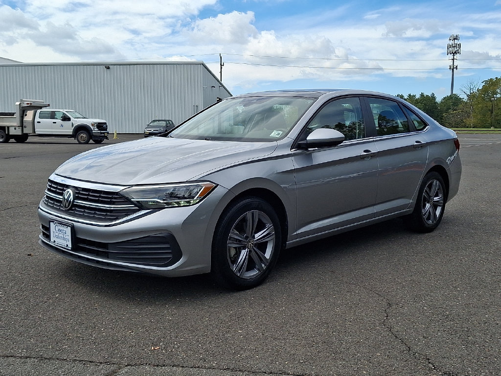 Used 2023 Volkswagen Jetta SE FWD image 6
