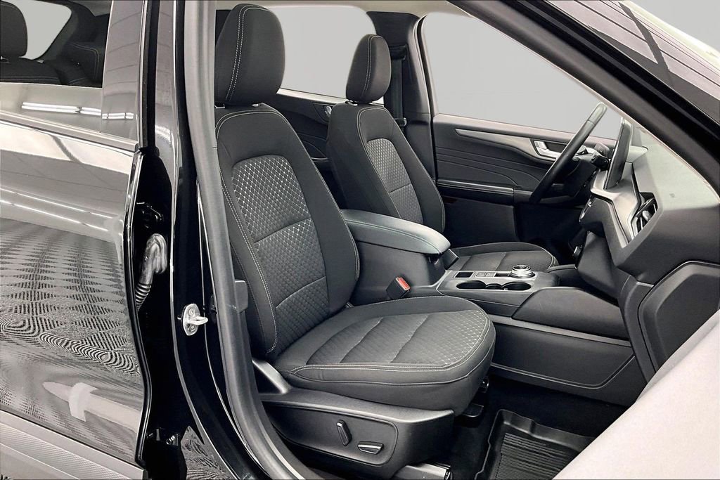 Certified 2023 Ford Escape Active w/ Tech Pack #2 FWD image 7