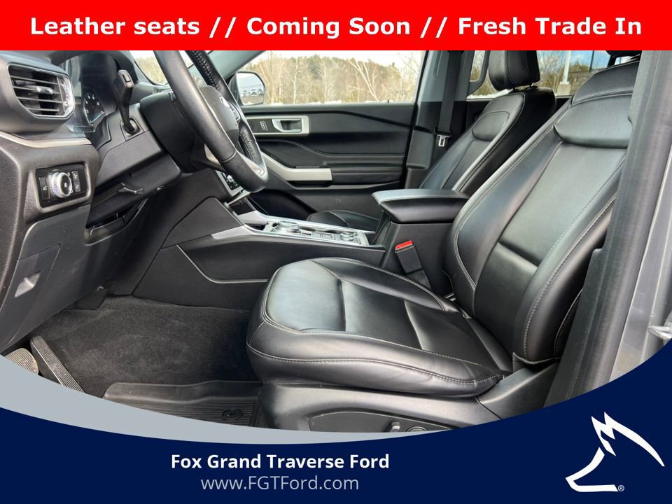 Certified 2022 Ford Explorer XLT w/ Equipment Group 202A image 9