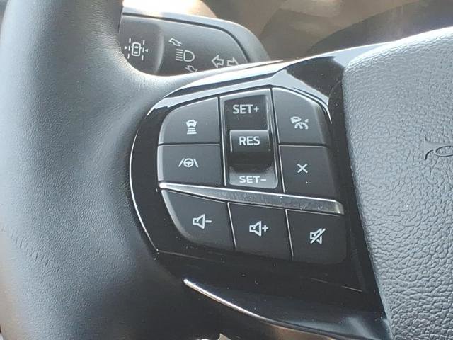 Certified 2023 Ford Explorer Platinum w/ Technology Package AWD/4WD image 8