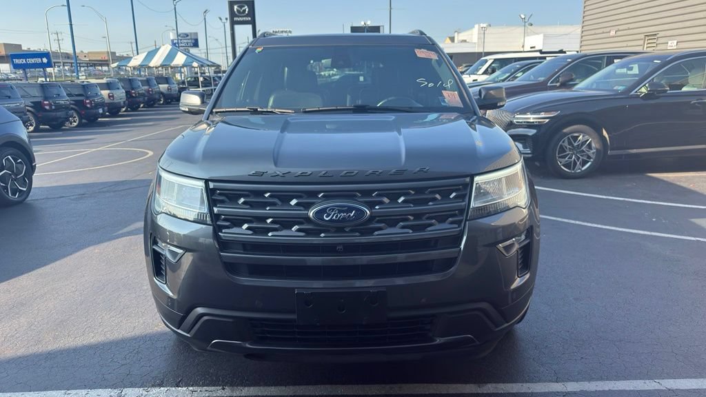 Certified 2019 Ford Explorer XLT w/ Equipment Group 202A AWD/4WD image 3