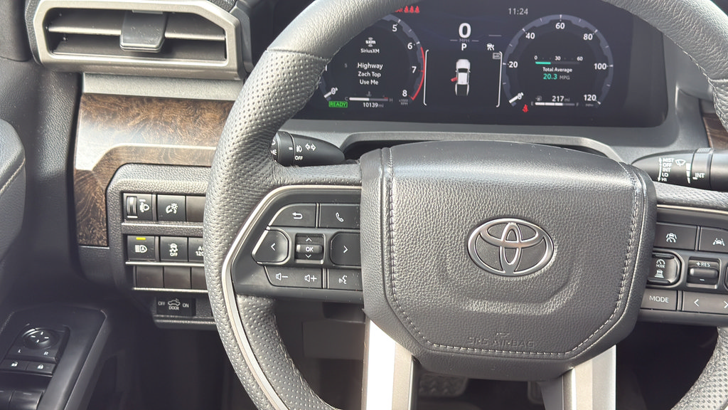 Used 2025 Toyota Tacoma Limited AWD/4WD image 23