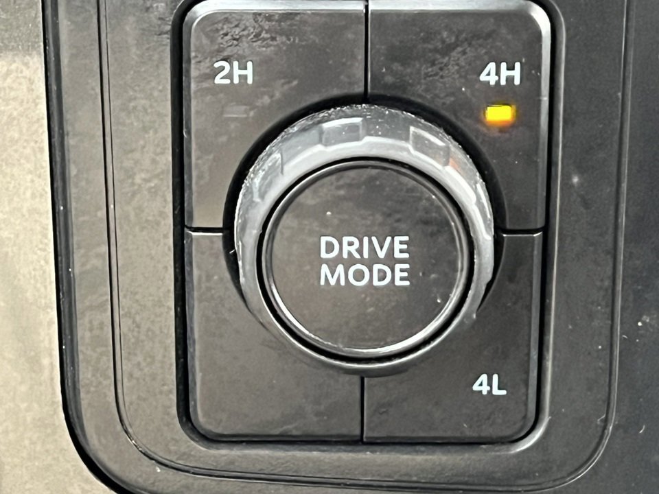 Certified 2022 Ford F150 XLT w/ Equipment Group 302A High image 35