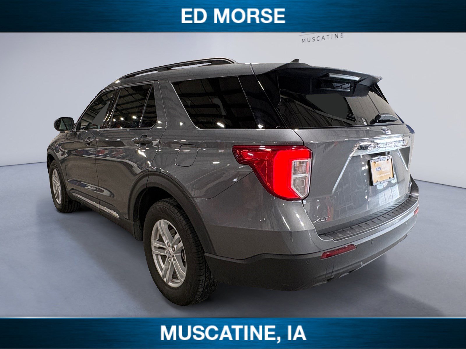 Certified 2023 Ford Explorer XLT image 3