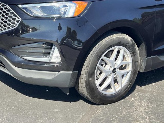 Certified 2024 Ford Edge SEL w/ Convenience Package AWD/4WD image 9