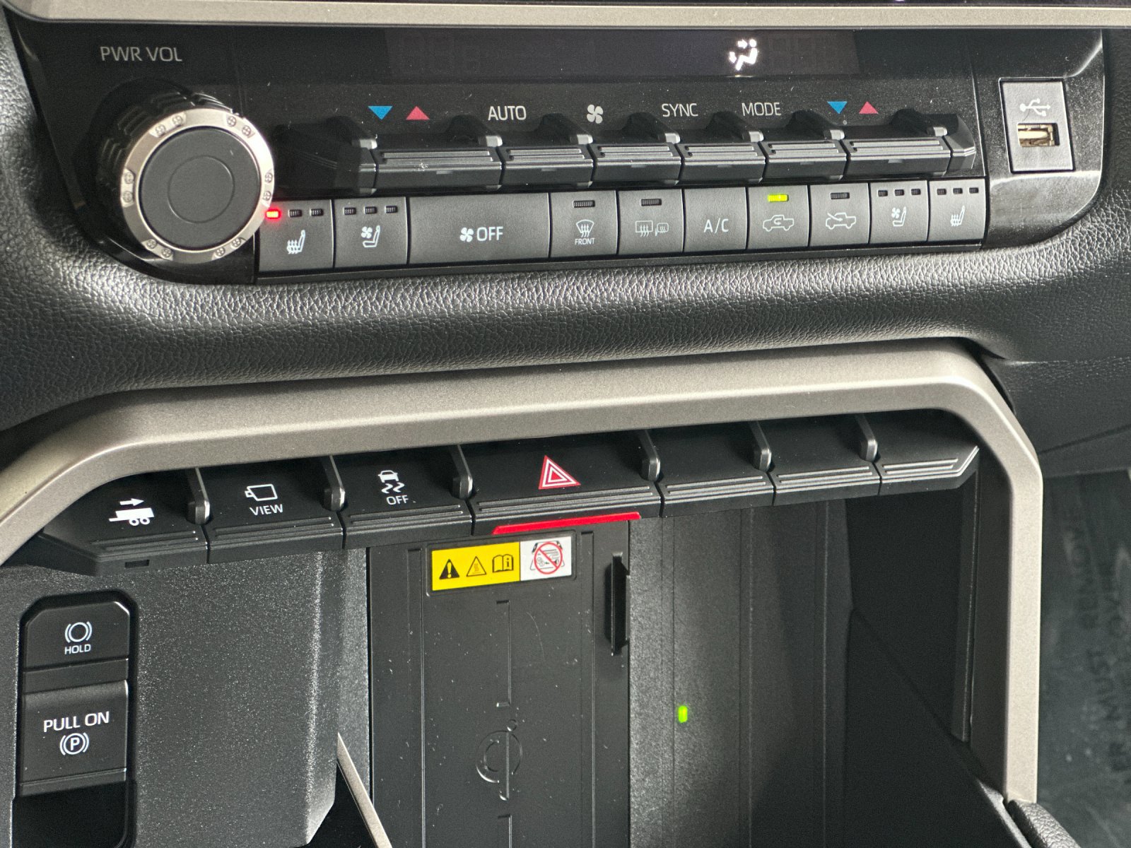 Used 2024 Toyota Tundra Limited image 19