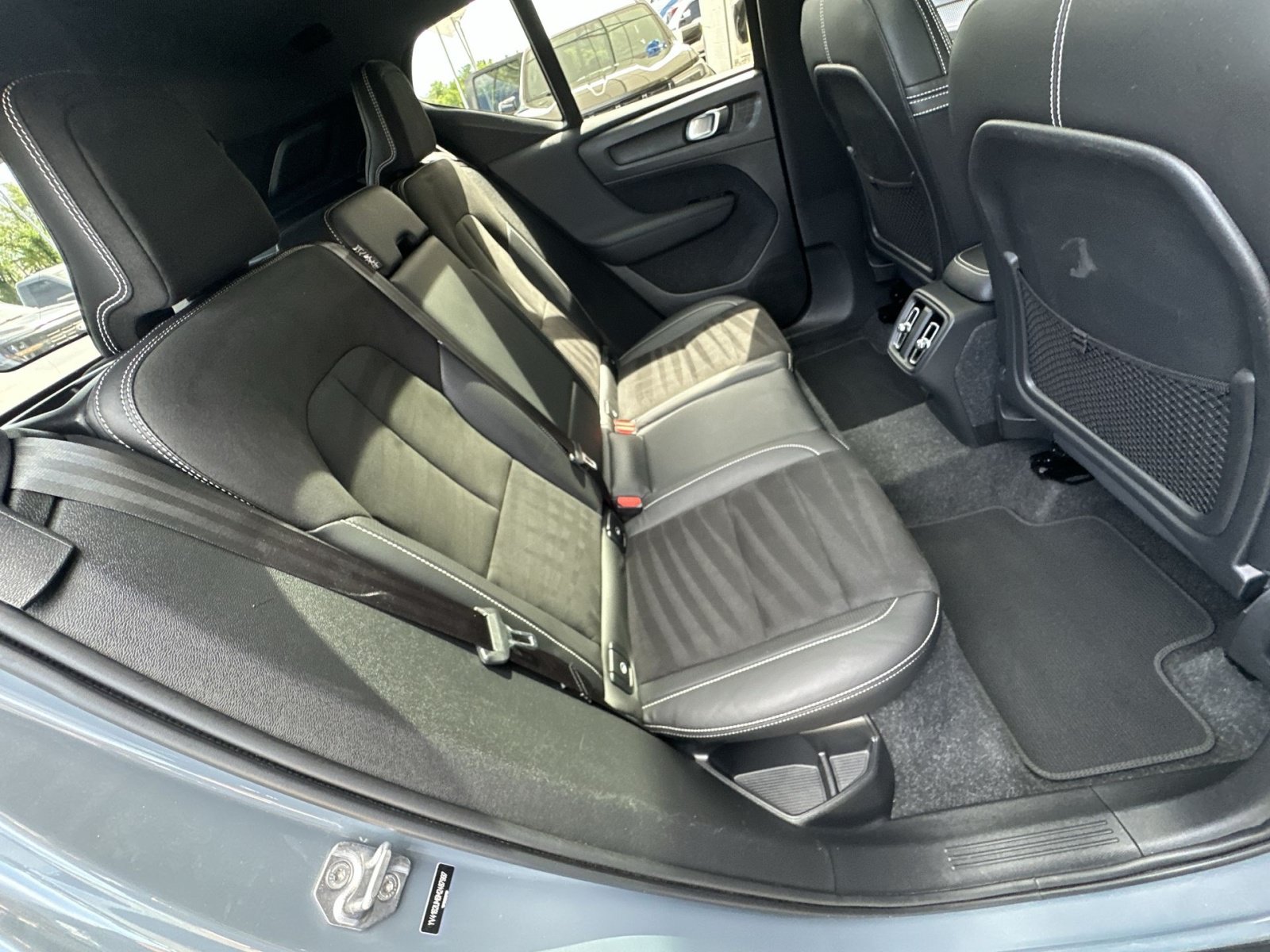 Used 2021 Volvo XC40 T5 R-Design AWD/4WD image 32