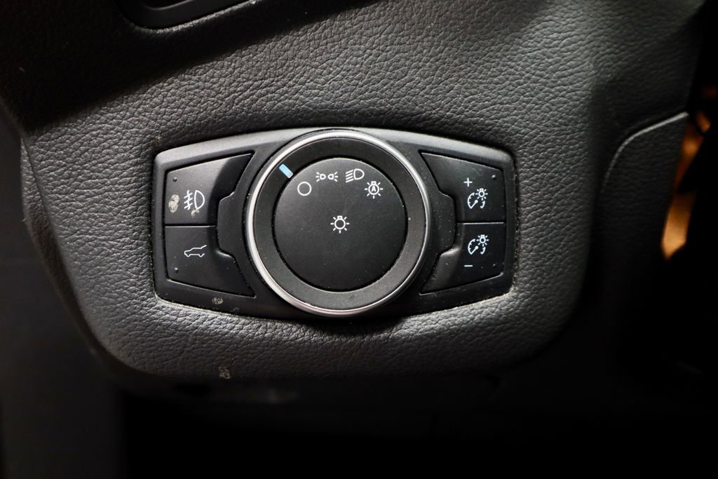 Certified 2019 Ford Escape SE FWD image 27